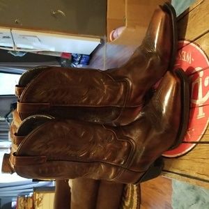 Laredo cowboy boots, mens size 10.5EEE